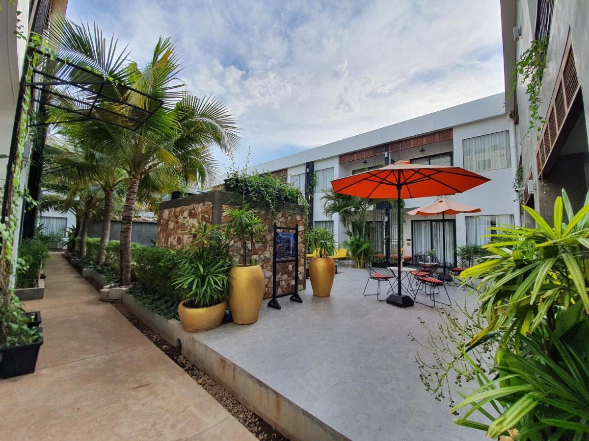 Central Corner D'Angkor Siem Reap Exterior photo